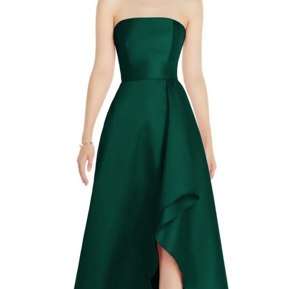 ALFRED SUNG Green Strapless Ruched Gown